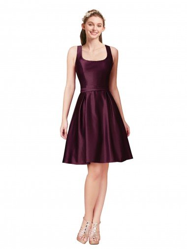 Affordable Classic Cocktail Knee Length Satin Bridesmaid Dress / Prom Dress with V Back and Bow Detail UK